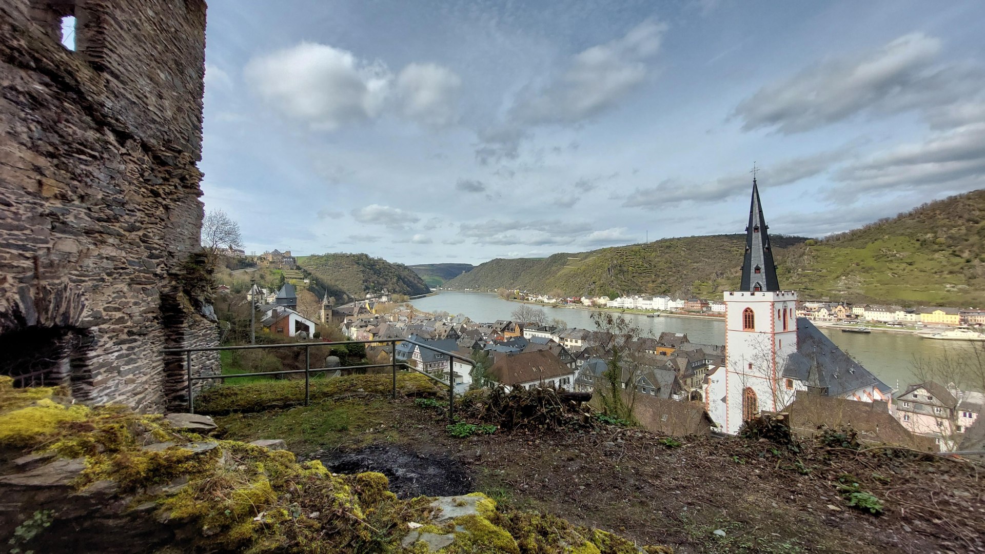 Eiserturm mit Blick ins Mittelrheintal | © T. Biersch Eiserturm mit Blick ins Mittelrheintal | © T. Biersch