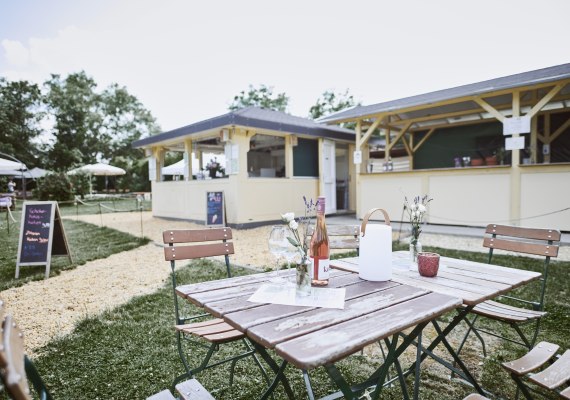 Weinlounge 1141 | © Knyphausen GmbH & Co. KG Weinlounge 1141 | © Knyphausen GmbH & Co. KG