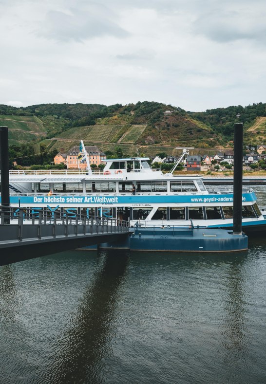Geysir-Schiff MS Namedy | &copy; ChrisChristoph Partsch