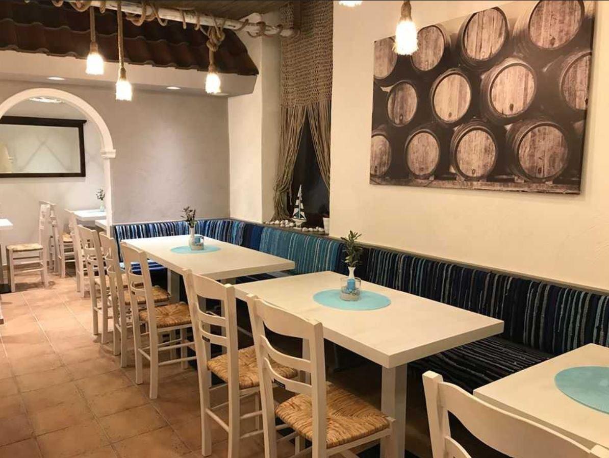 Taverna Mykonos | © Konstatinos Siozos Taverna Mykonos | © Konstatinos Siozos