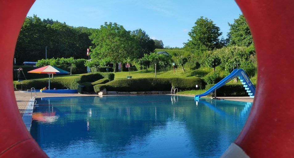 Freibad Hallgarten2 | &copy; RTKT
