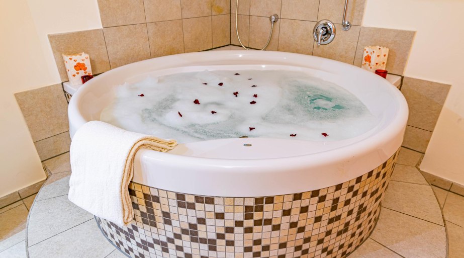Romantische Auszeit zu Zweit am Rheinufer