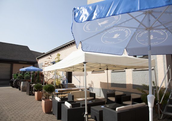 Terrasse | © Weingut Meine Freiheit Terrasse | © Weingut Meine Freiheit