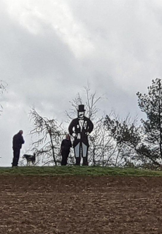 Wanderer beim "Qutschehannes" | © T. Biersch Wanderer beim "Qutschehannes" | © T. Biersch