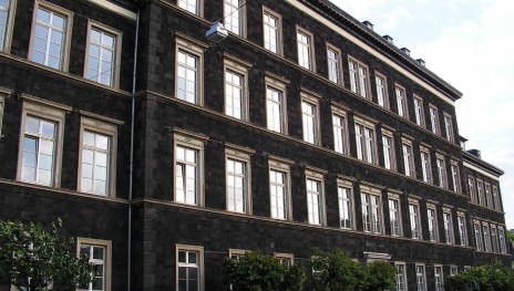 ehemalige Zinzendorfschule | &copy; Esser-Taylor