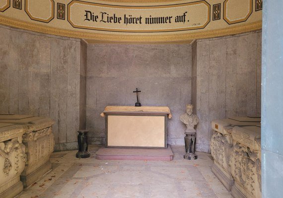 Mausoleum Mert&eacute;s innen | &copy; Tourist-Info Bad Breisig