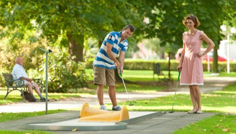 Minigolf | © shapefruit