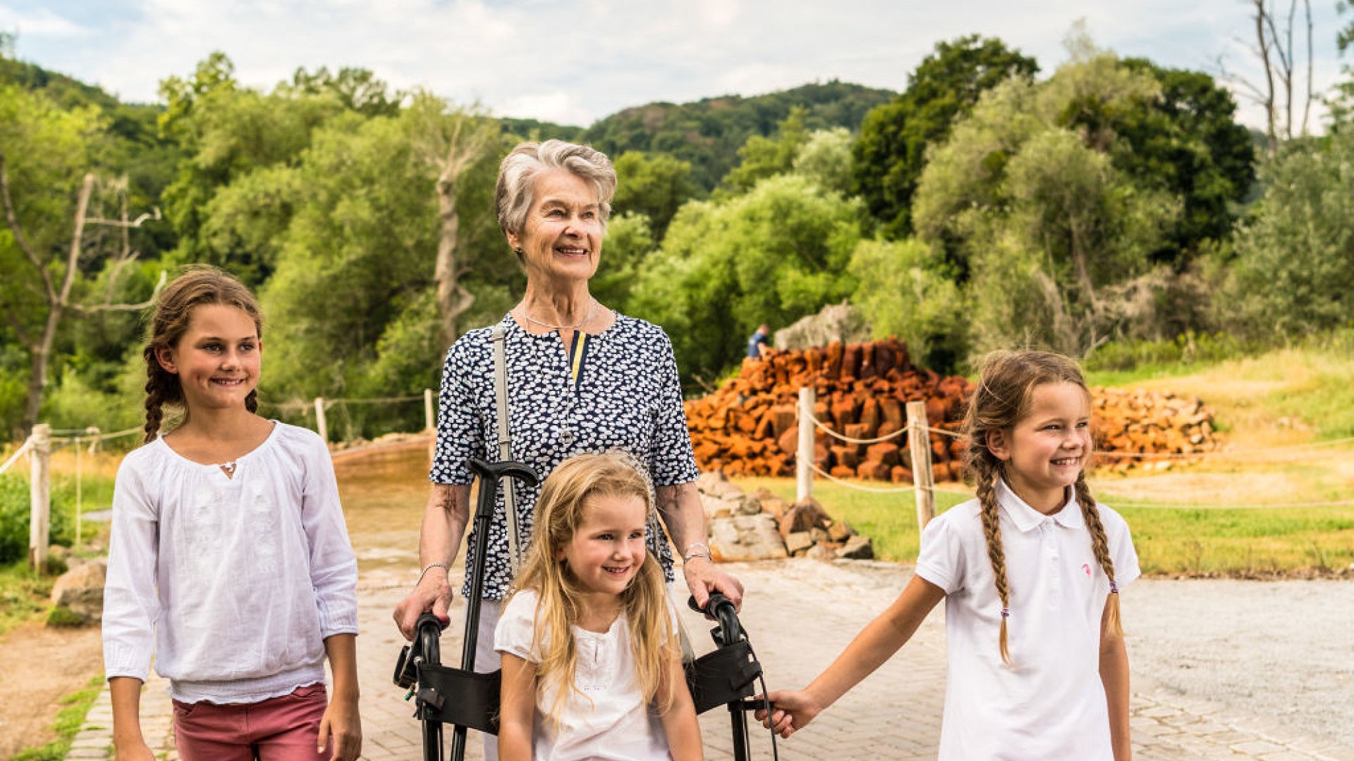 An der Ausbruchsstelle des Geysirs Andernach | © Dominik Ketz | Rheinland-Pfalz Tourismus GmbH