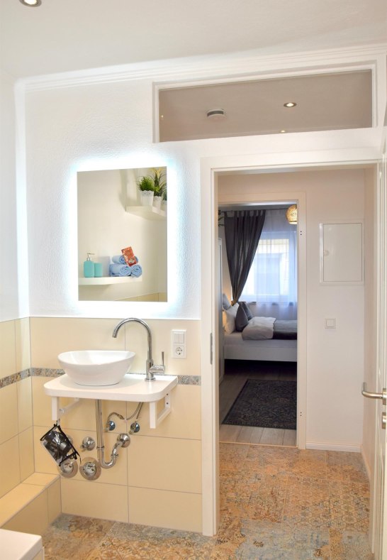 Bad 1 | &copy; Jesse Foerster