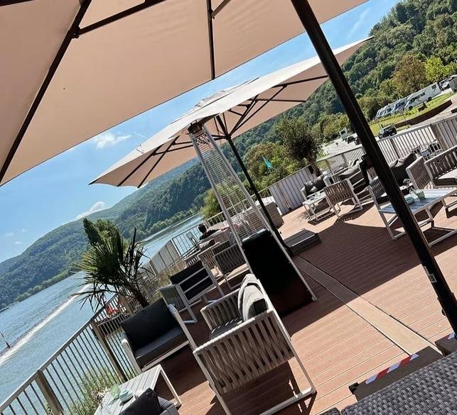 Terrasse | &copy; Quelle: Gemeinde Osterspai_ Zimmermanns