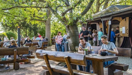 Weinprobierstand Hattenheim | © Weinprobierstand Hattenheim Weinprobierstand Hattenheim | © Weinprobierstand Hattenheim