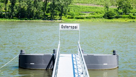 Ship landing stage in Osterspai | © Henry Tornow Ship landing stage in Osterspai | © Henry Tornow