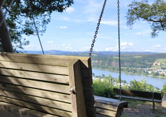 Wanderschaukel auf dem Hahn | &copy; Tourist-Information Bad Breisig