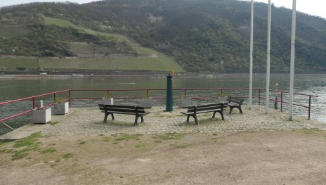 Kranenmauer am Rhein | © RNT