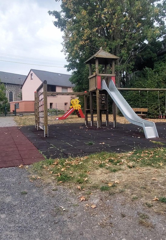 Kletterturm mitm Rutsche | &copy; B. Vogt