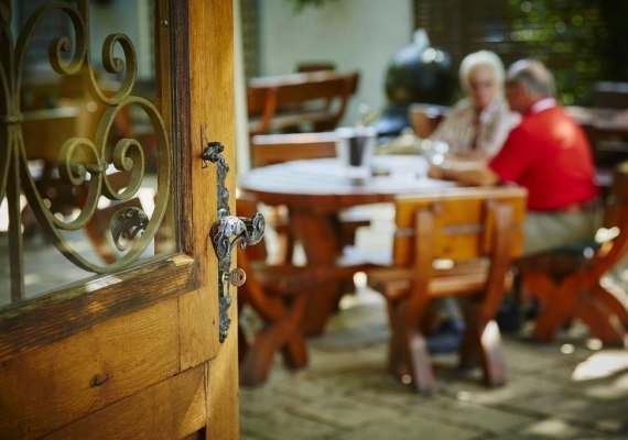 Biergarten | &copy; Andrea R&uuml;dell