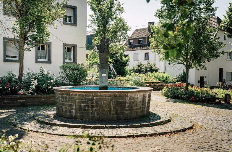 St. Martinsbrunnen in Engers | &copy; Zimpfer_Photography