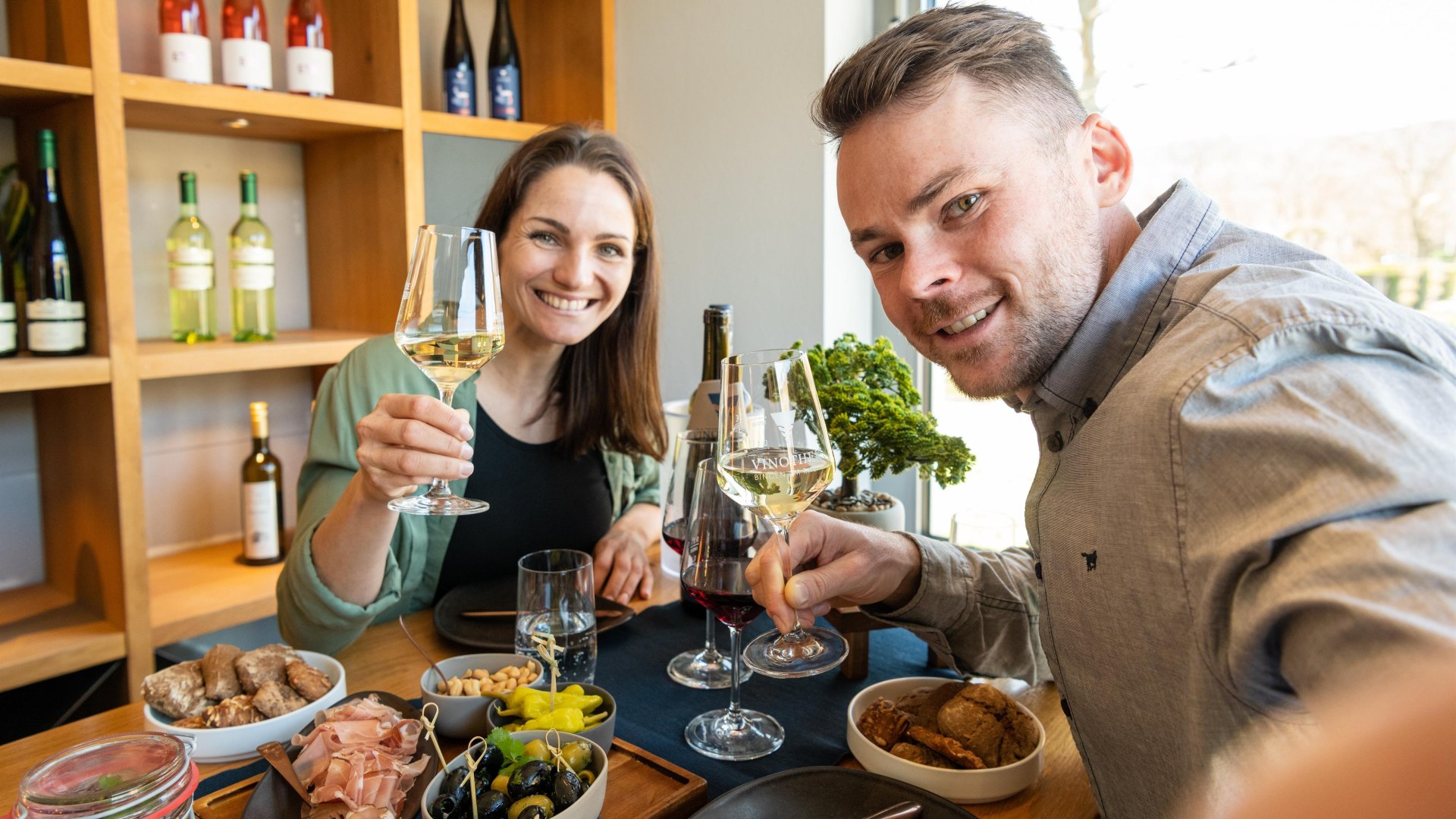 Vinothek Detail | © Rheinhessen Touristik © Dominik Ketz Vinothek Detail | © Rheinhessen Touristik © Dominik Ketz