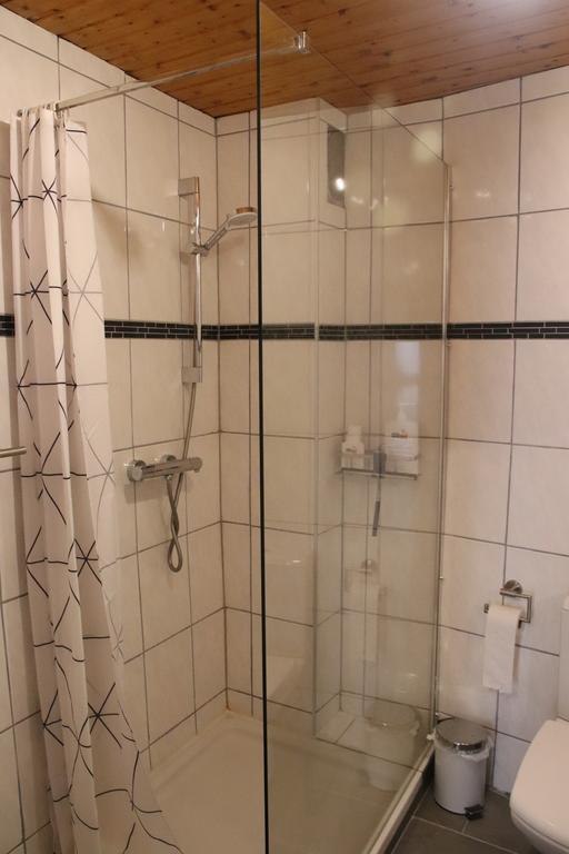 Dusche | &copy; Familie Nick