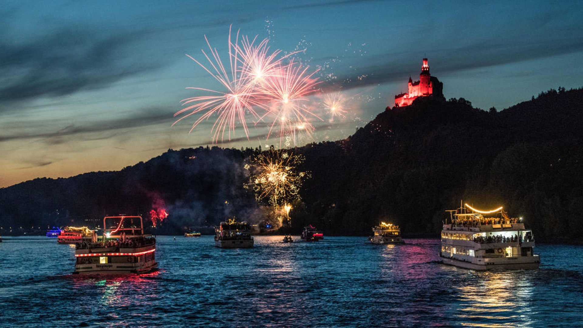 Rhein in Flammen | &copy; Romantischer Rhein Tourismus GmbH/Dominik Ketz