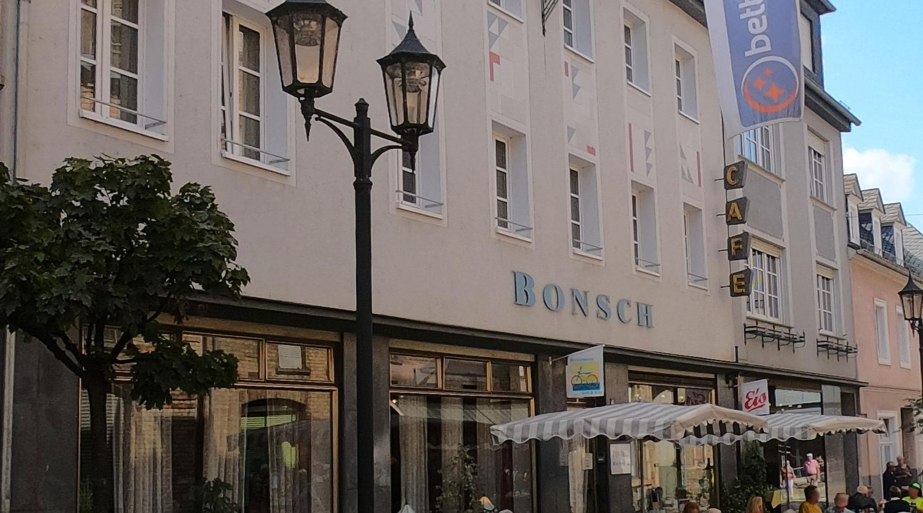 Cafe-Bonsch | &copy; Karl Bonsch