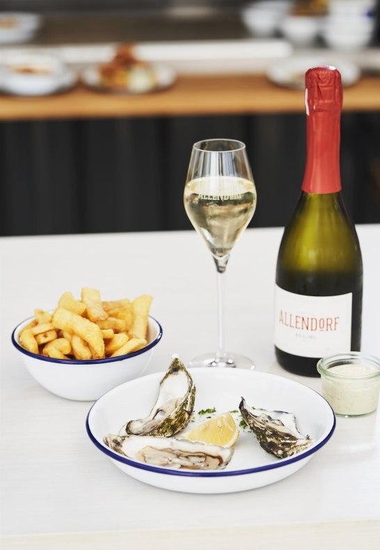 Köstlichkeiten mit und ohne Fisch | © Weingut Familie Allendorf Köstlichkeiten mit und ohne Fisch | © Weingut Familie Allendorf