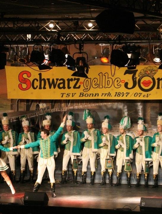 Auftritt 6 | © Husarencorps Grün-Weiss Linz 1965 e.V. Auftritt 6 | © Husarencorps Grün-Weiss Linz 1965 e.V.