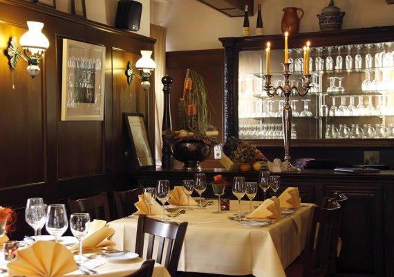 RestaurantGoldenerPfropfenzieher | &copy; Pfropfenzieher