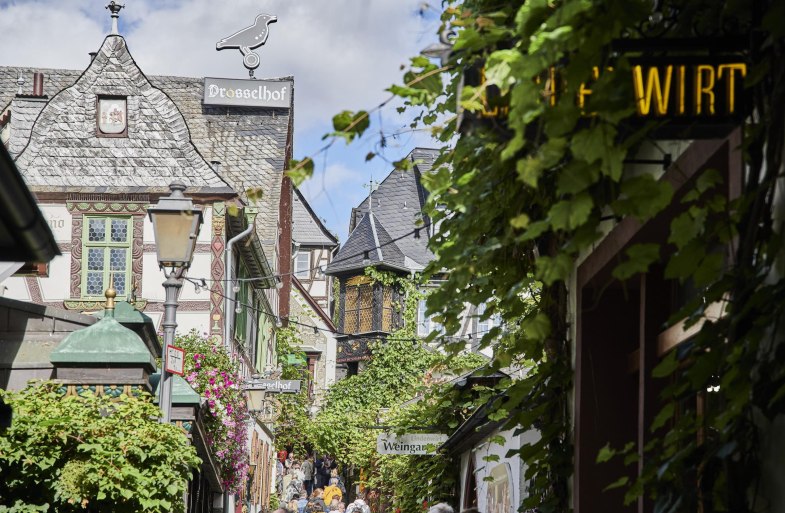 Drosselhof in der Drosselgasse | © HA Hessen Tourismus, Roman Knie Drosselhof in der Drosselgasse | © HA Hessen Tourismus, Roman Knie