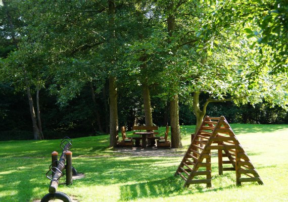 Ausstattung | © Tourist-Information Erlebnis Rheinbogen Ausstattung | © Tourist-Information Erlebnis Rheinbogen