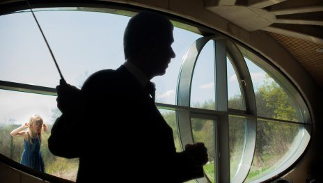 Wissenschaftler mit  Zeigestock h&auml;lt Vortrag | &copy; LEIZA/M. Sj&oslash;vold