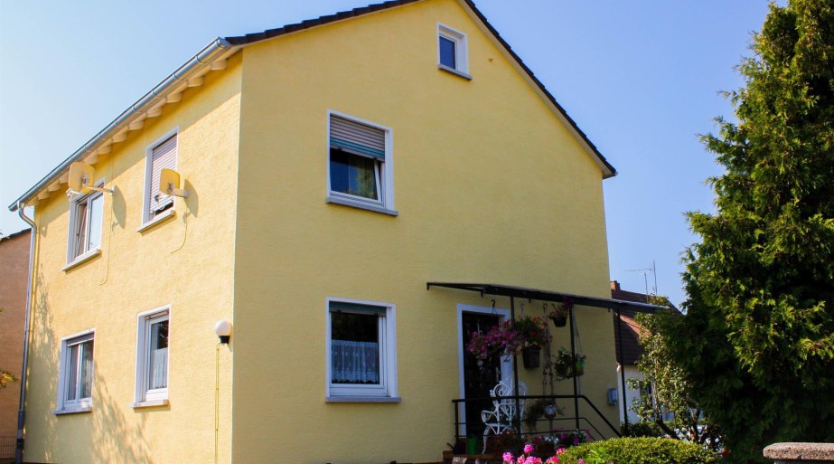 Barker | &copy; Barker