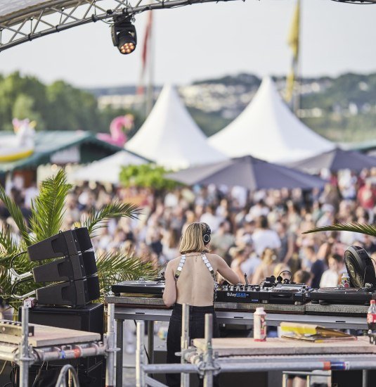 Electronic Wine DJ von hinten | © Picture Colada Electronic Wine DJ von hinten | © Picture Colada