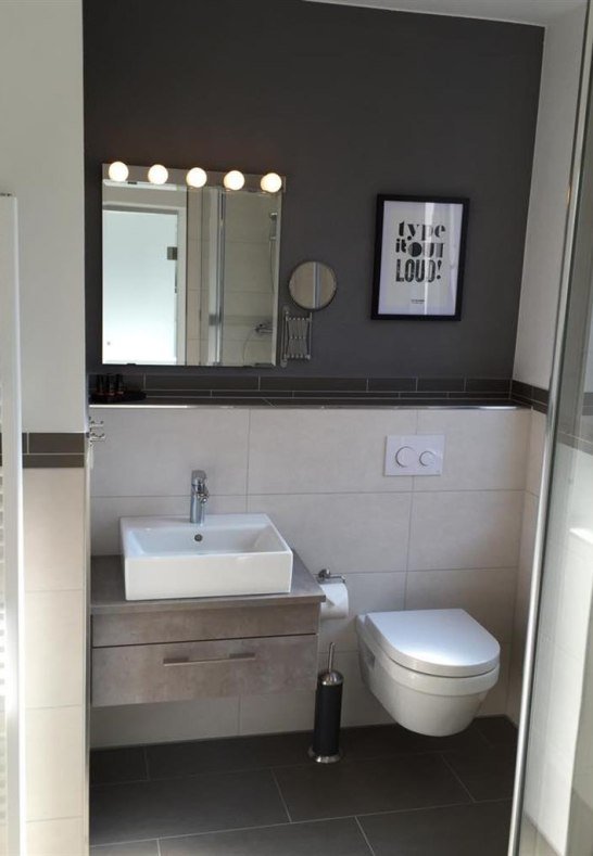 Bad | &copy; Tobias Dickmei&szlig;