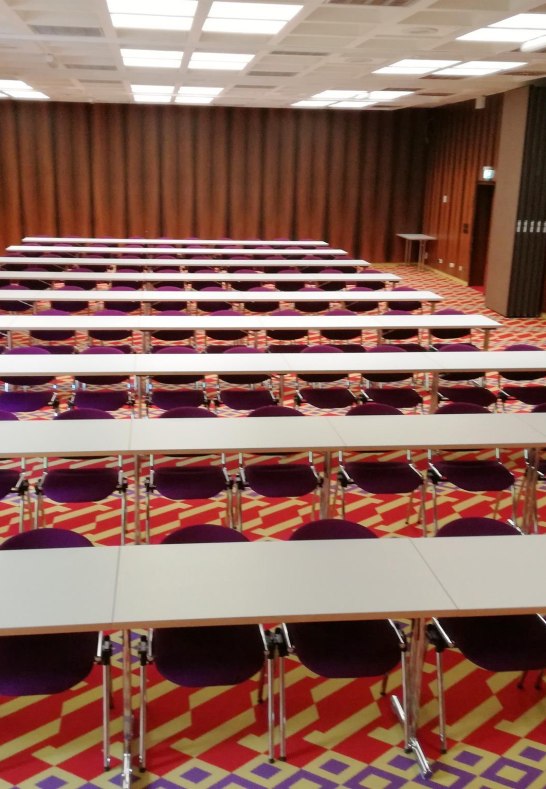 Stadthalle Lahnstein parlamentarisch Konferenzraum | &copy; Stadthalle Lahnstein