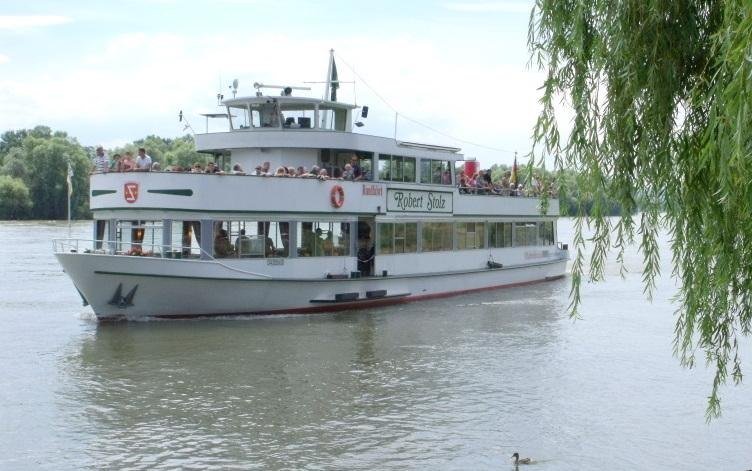 Robert Stolz | &copy; Charterliner van de L&uuml;cht