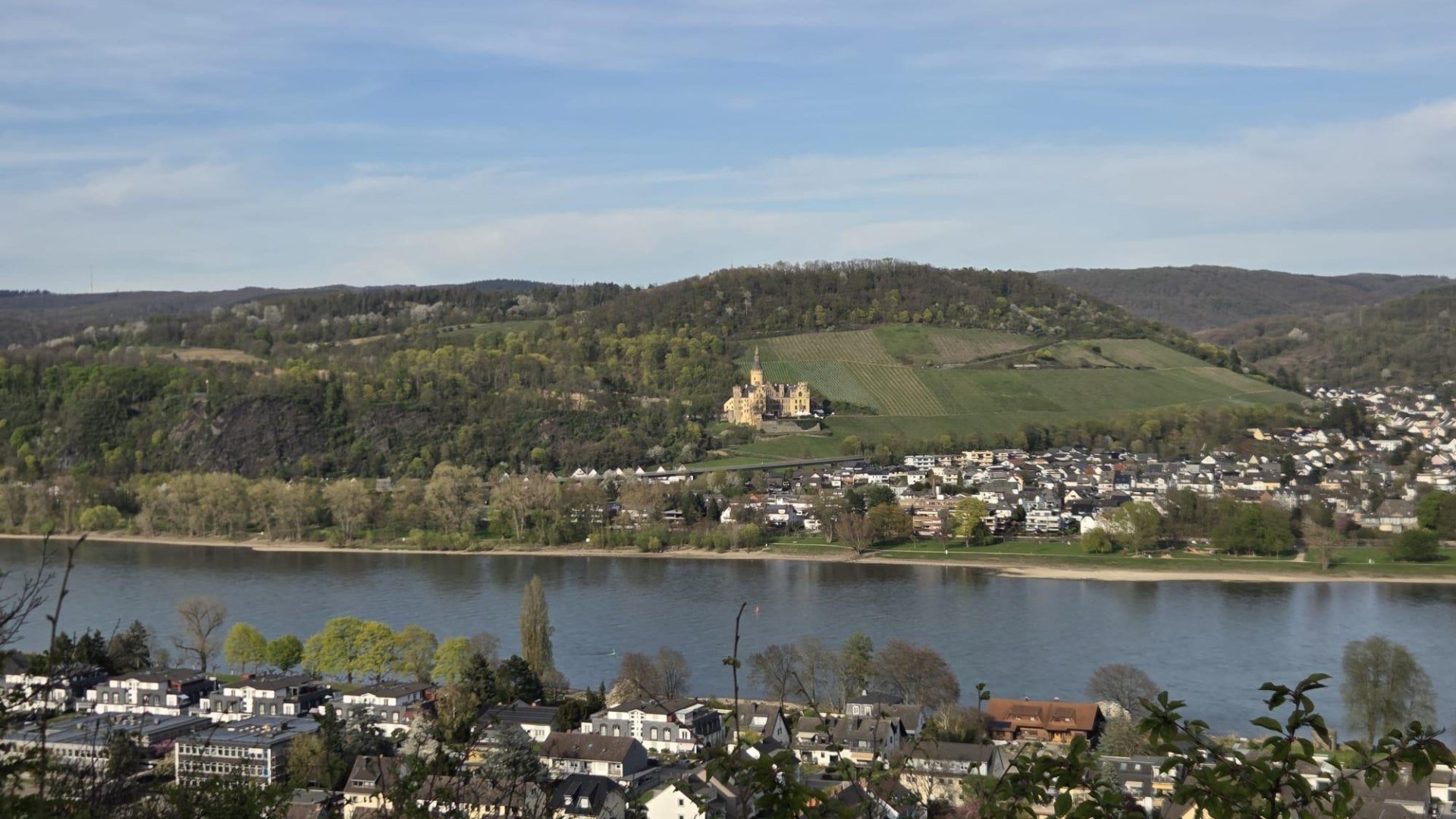 Aussicht Burgenblick auf Schloss Arenfels | &copy; Tourist-Information Bad Breisig