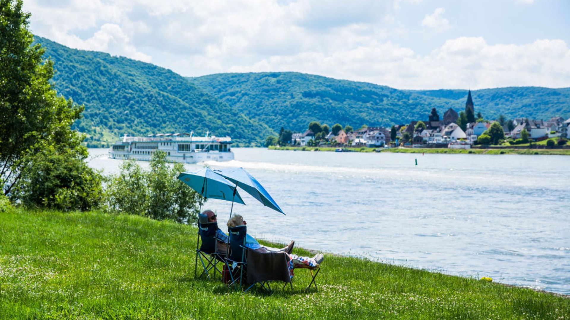 Pause am Rheinufer in Braubach | © Fotograf Henry Tornow | Romantischer Rhein Tourismus GmbH