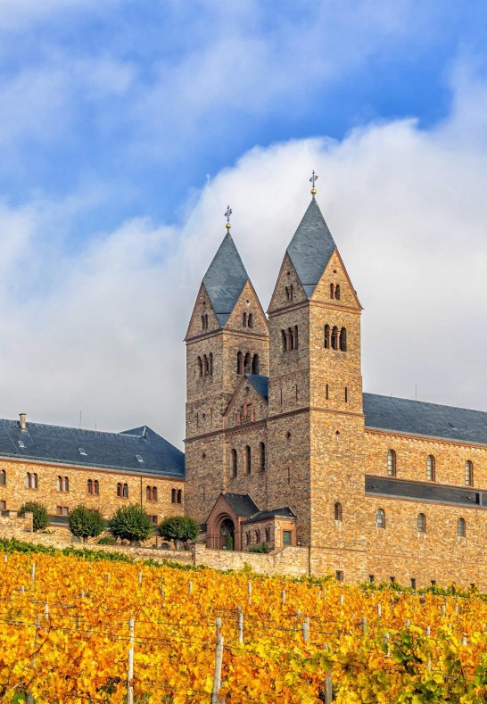Abtei St. Hildegard im Herbst | &copy; Marlis Steinmetz