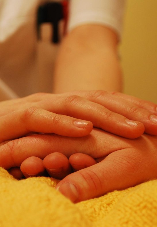 Einander helfen | &copy; eliola auf Pixabay