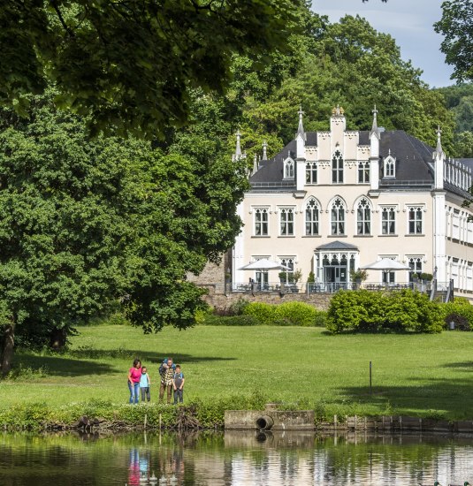 Blick auf Schloss Sayn | © Klaus Breitkreuz Blick auf Schloss Sayn | © Klaus Breitkreuz
